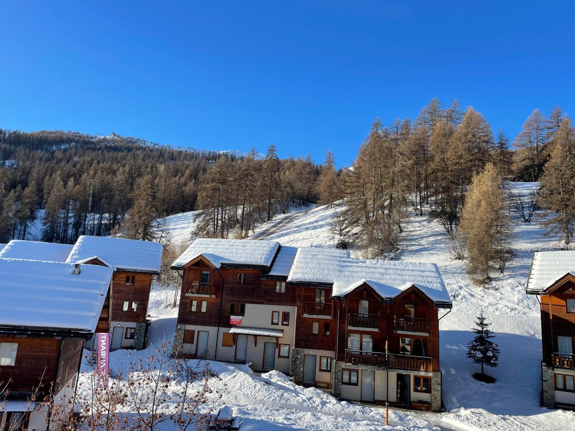 Апартаменти Puy St Vincent 1800 Au Pied Des Pistes Пюї-Сен-Венсан Екстер'єр фото